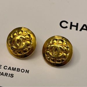 AUTHENTIC!! Lot Of 2 Chanel Vintage CC Buttons Gold Plated 1990 R3